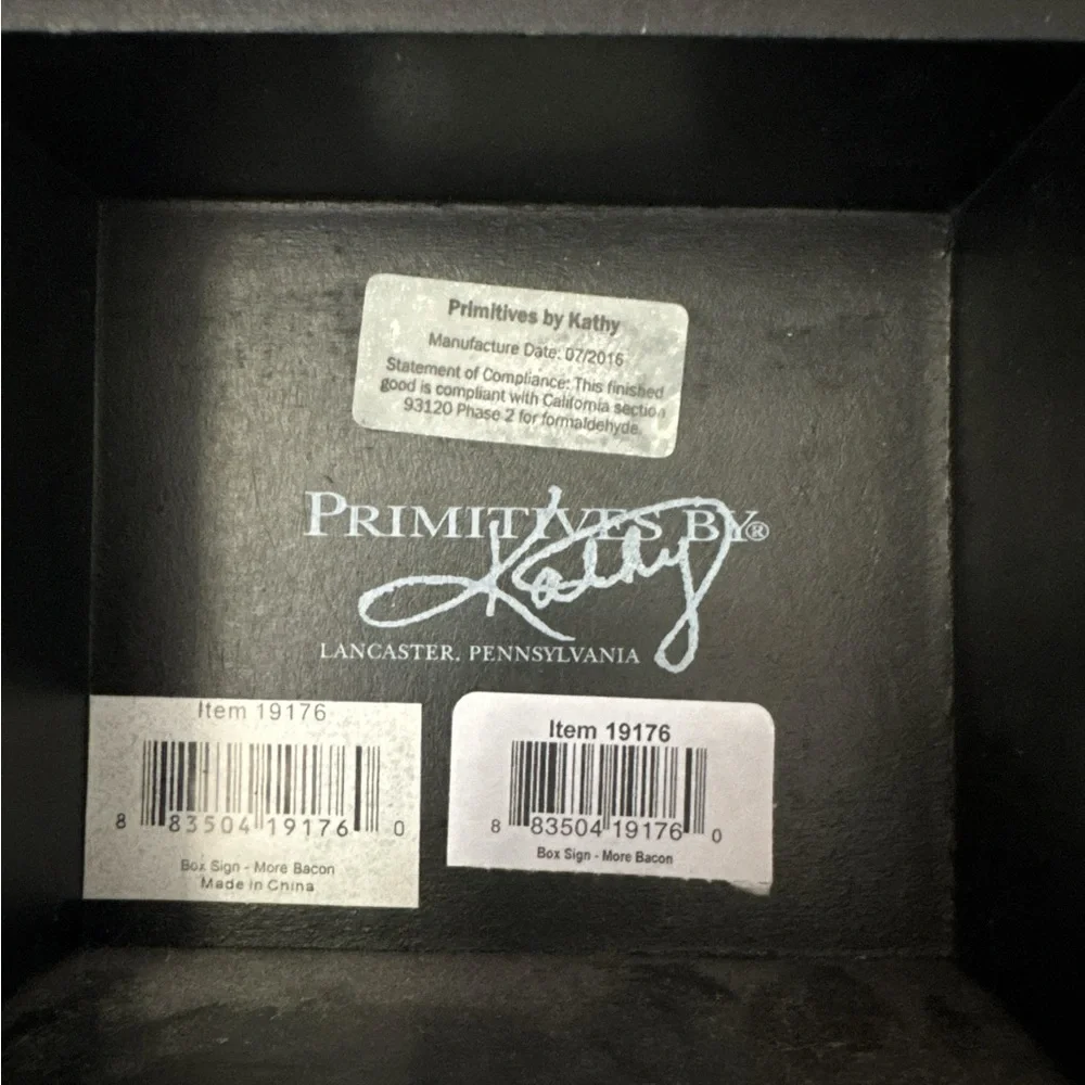 Primitives‎ by Kathy Black Box Sign Love Bacon